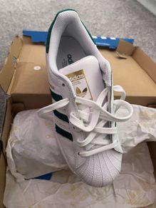 Adidas superstars