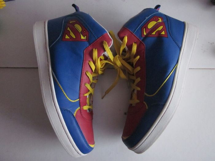 Superman High Top Trainers S.9