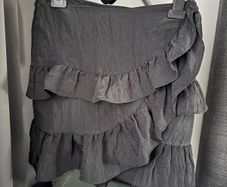 brand new Maje skirt