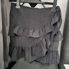 brand new Maje skirt