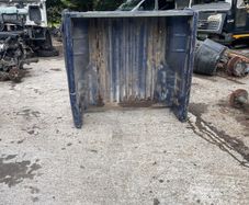 Toyota hilux and 2 Isuzu Dmax tubs