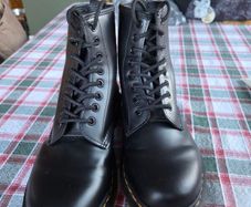 Doc Martins 8 Hole