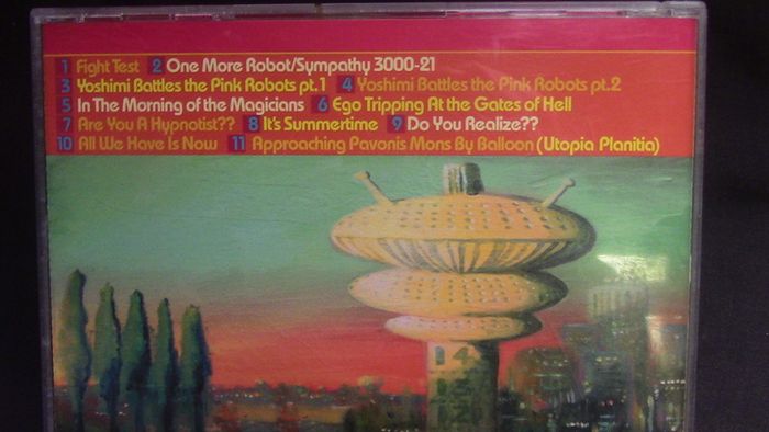 The Flaming Lips - Yoshimi Battles The Pink Robots CD