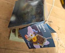 Brand New Wooden Solitary Bee House / Bug Hotel with Metal Roof