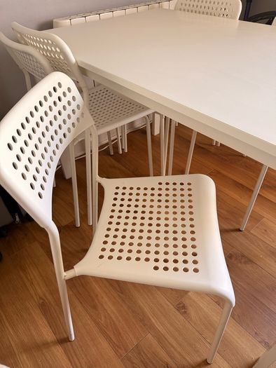 Ikea Table + 6chairs