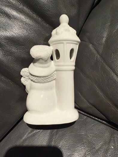 Snowman with Streetlamp