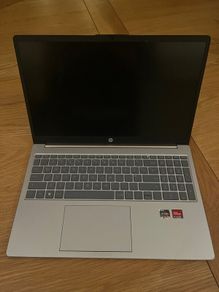 Hp Laptop 15.6  Ryzen 5 / 8gb Ram / 256gb Ssd