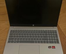 Hp Laptop 15.6  Ryzen 5 / 8gb Ram / 256gb Ssd