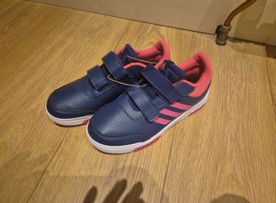 BNWOT Adidas velcro runners size 5/38