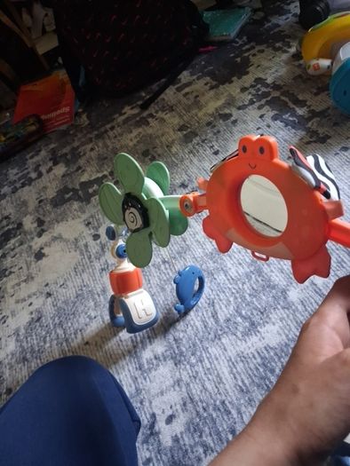 baby attachment toy