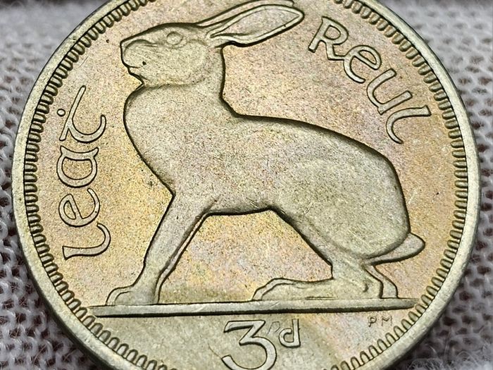 Ireland 1964 3d Threepence Beautiful Uncirculated Nicely Toned