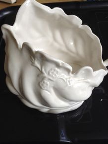 Leaf-shaped  small bowl