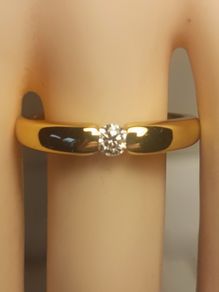 Solid Band Ring with Moissanite Gemstone