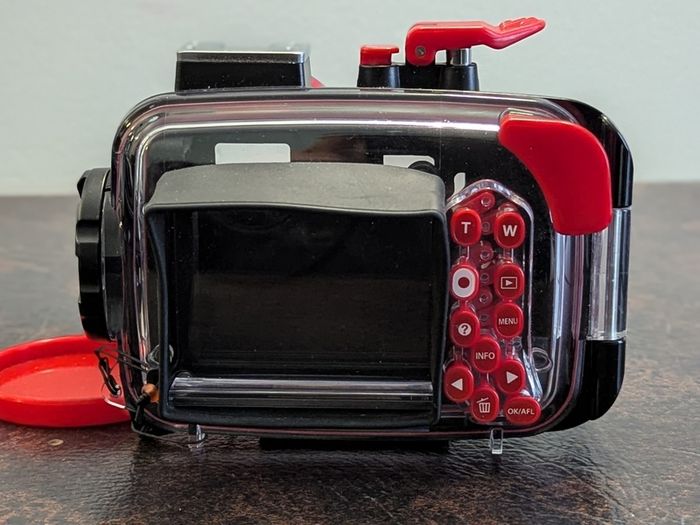 Olympus PT-051 Underwater Housing - Near New for TG-610 TG-810 - Tough Series