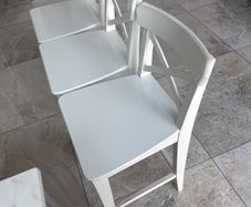 3x white painted wooden bar stools