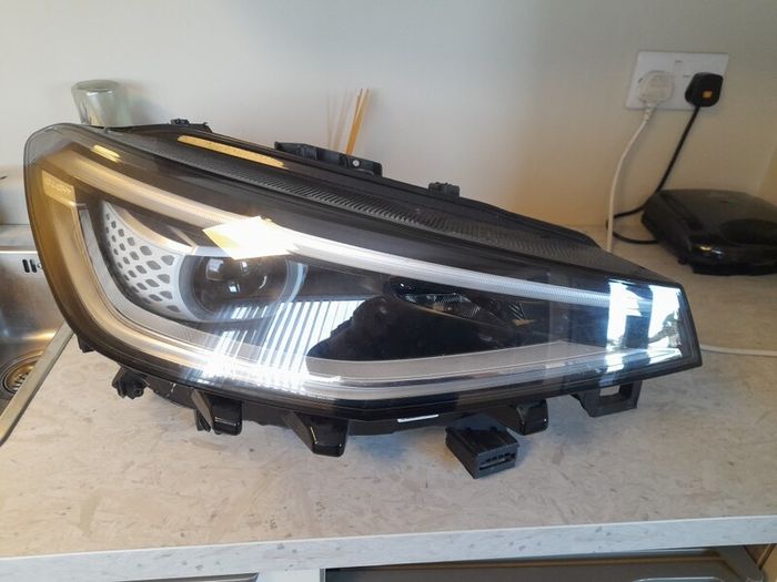 Vw ID4 Drivers Side LED Headlight