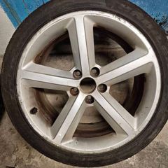 R18 Audi alloy wheel