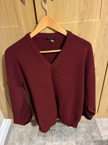 Maroon V neck jumper
