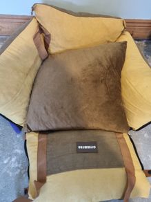 Dog car seat