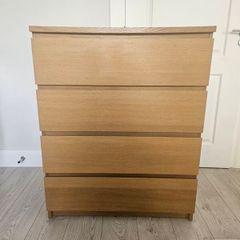 chest of drawers