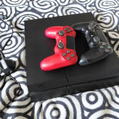 Play Station 4