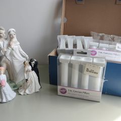 Wedding cake decorations