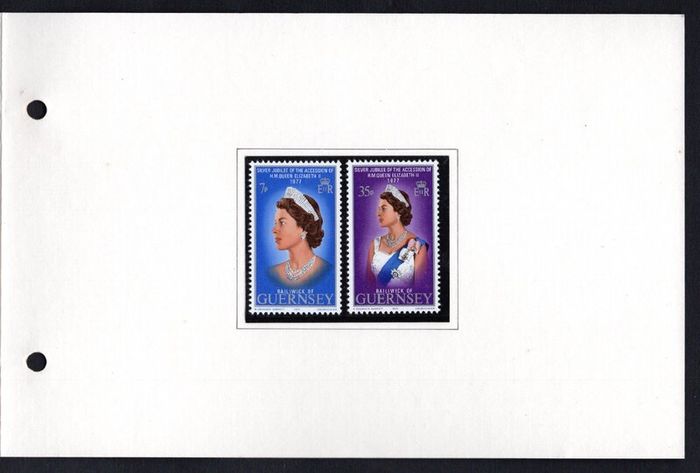 1977 Guernsey Silver (25th) Jubilee Commemorative Stamps Presentation Pack