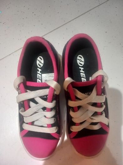 heelys