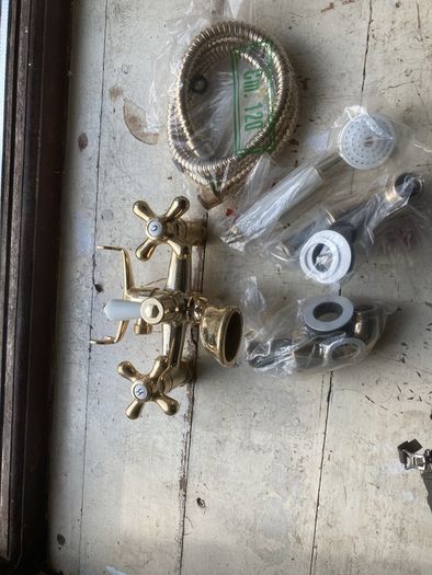 Bath shower mixer set