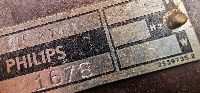 Vintage Philips Valve Radio  For Restoration