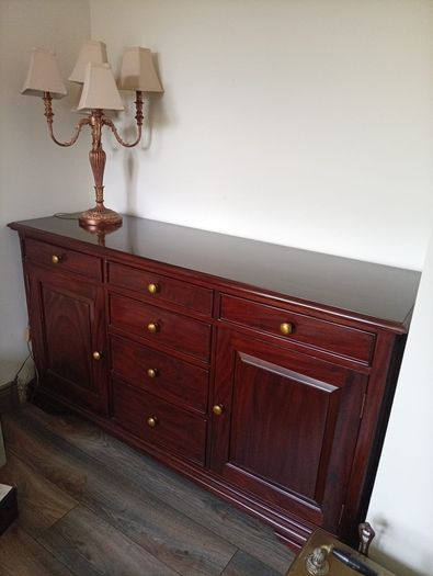 Caseys Side Board