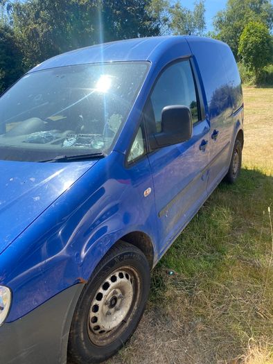 VW Caddy - read description