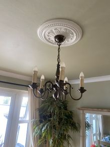 2 ceiling and 2 wall lights