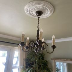 2 ceiling and 2 wall lights