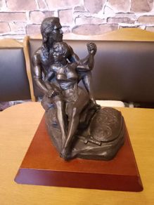 Irish Vintage Genesis Cast Bronze 'Diarmuid & Grainne' Fine Arts Sculpture