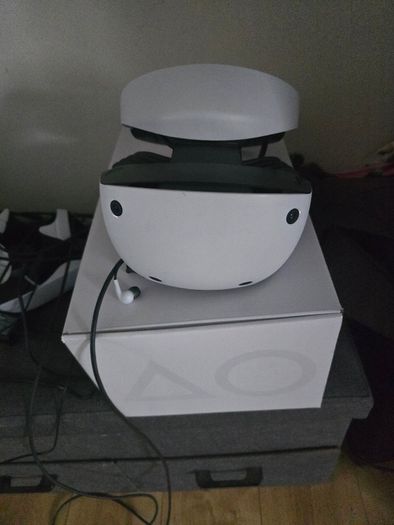 VR2 headset