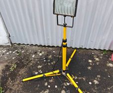 500w site light