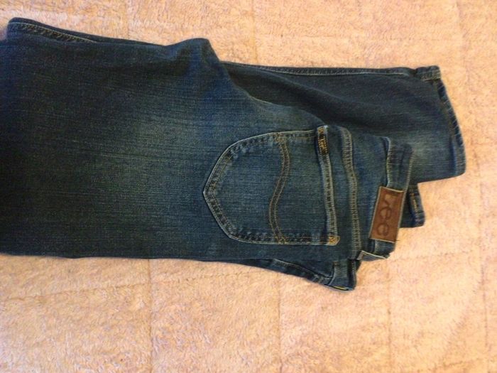 Mens Lee Jeans W28 L32 including post