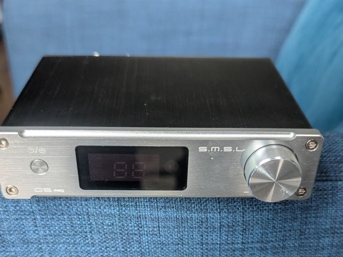 SMSL Q5 Pro Mini Digital Amplifier and DAC Compact 2.1 Audio Hub