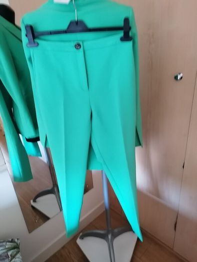 Women's Suit Nwt REDUCED Size 8