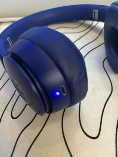 Beats Solo Pro Wireless Headphones - For Parts or Repair
