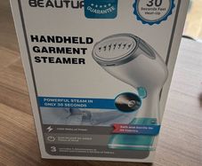 Clothes steamer
