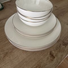 MalaCasa Bone China set