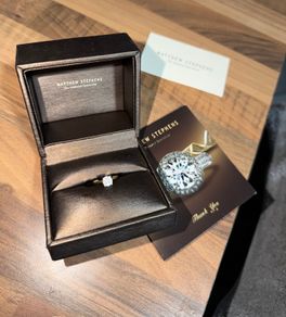 18K Gold Cluster Diamond Ring