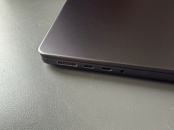 MacBook Pro 14 inch M3 Pro 18GB 512GB Space Black