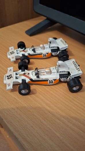 Corgi Toys 1:36 Jardley McLaren Ford  M19A  x2