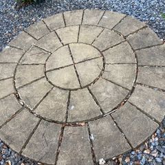 Garden Patio Circle