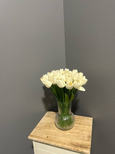 Beautiful real looking white faux tulip bouquet with vase