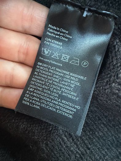 100% wool sweater M
