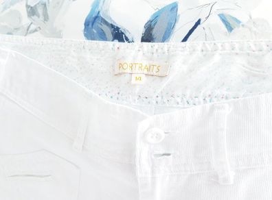 White 3/4 Length Trousers - Size 14